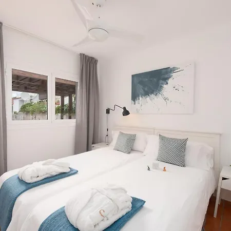 Apartment Superior G: Private Pool & Concierge