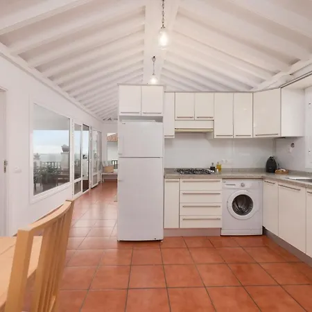 Superior G: Private Pool & Concierge דירה *