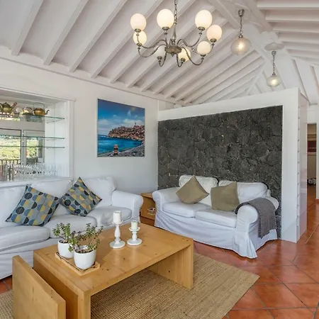 Superior G: Private Pool & Concierge דירה